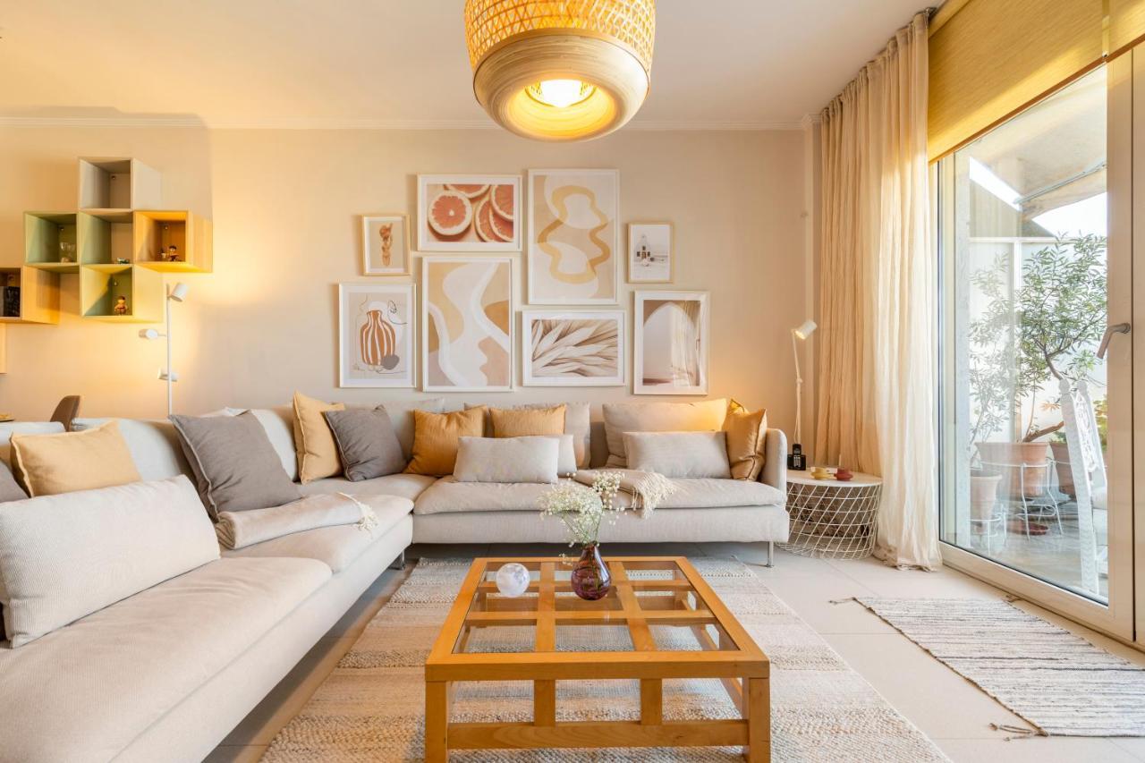 Something Different In Chalkida Apartment Kanithos Bagian luar foto