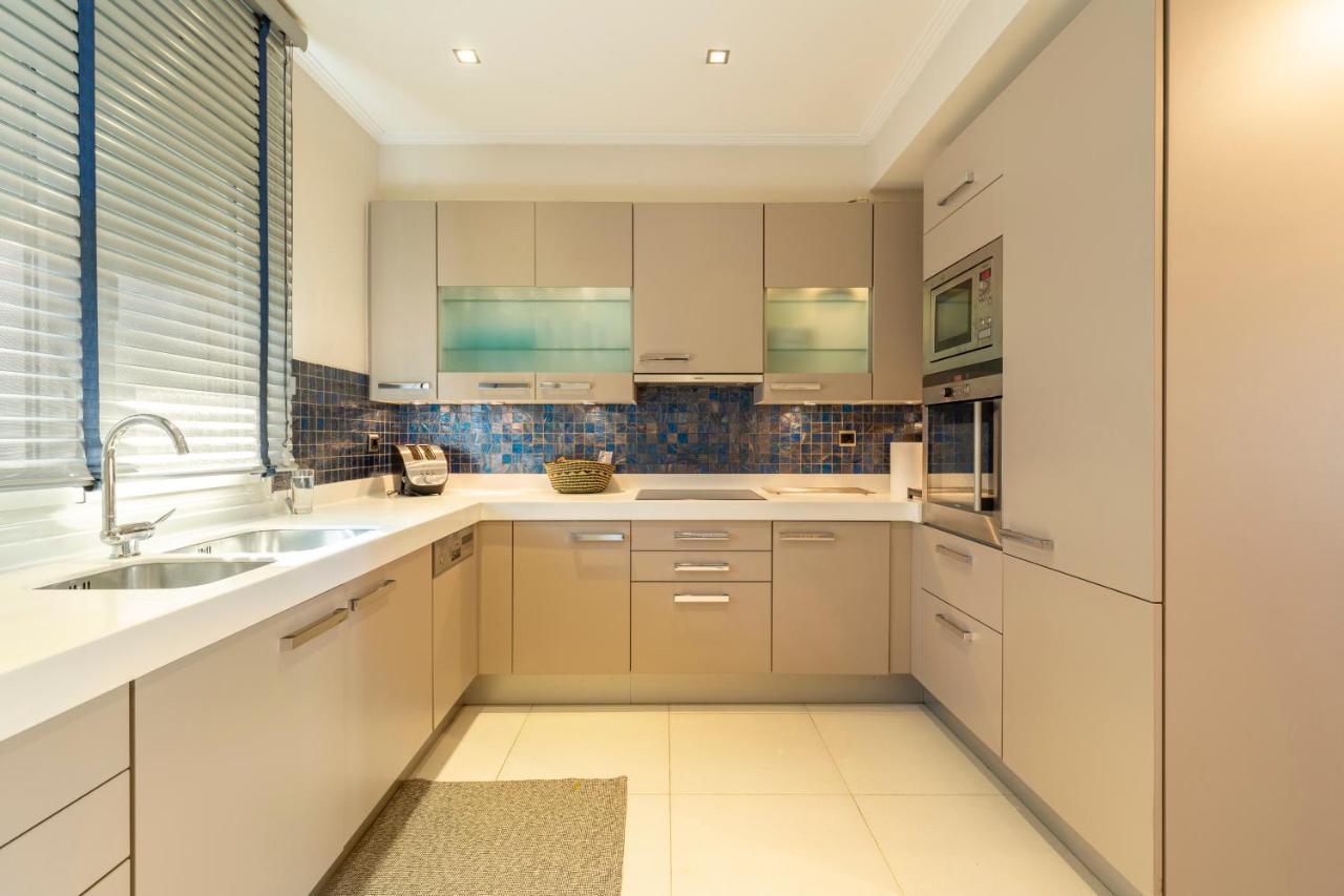 Something Different In Chalkida Apartment Kanithos Bagian luar foto