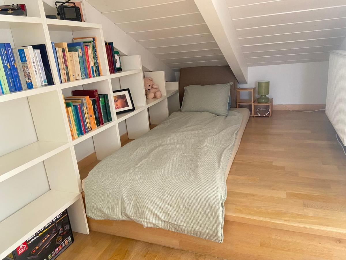Something Different In Chalkida Apartment Kanithos Bagian luar foto
