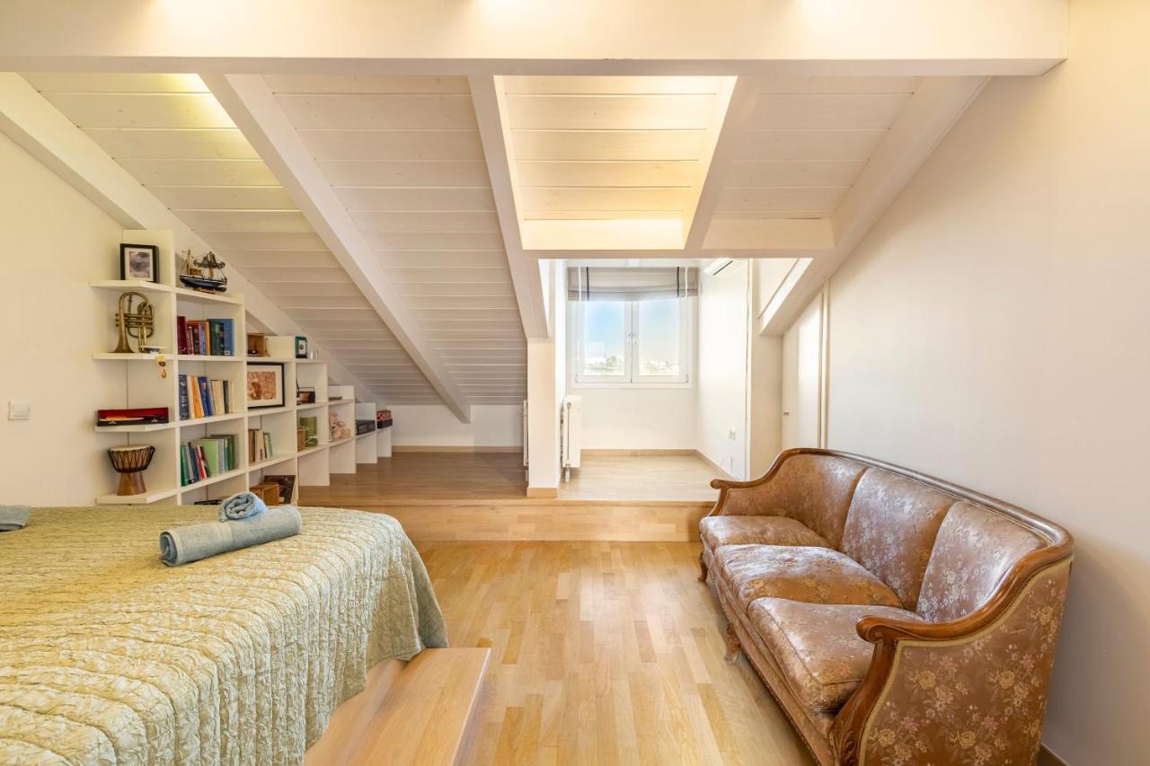 Something Different In Chalkida Apartment Kanithos Bagian luar foto