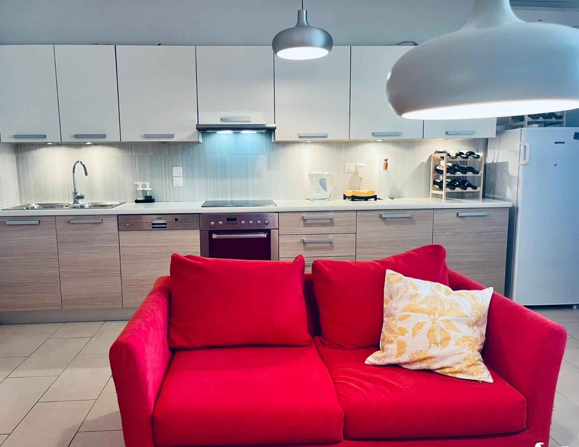Something Different In Chalkida Apartment Kanithos Bagian luar foto